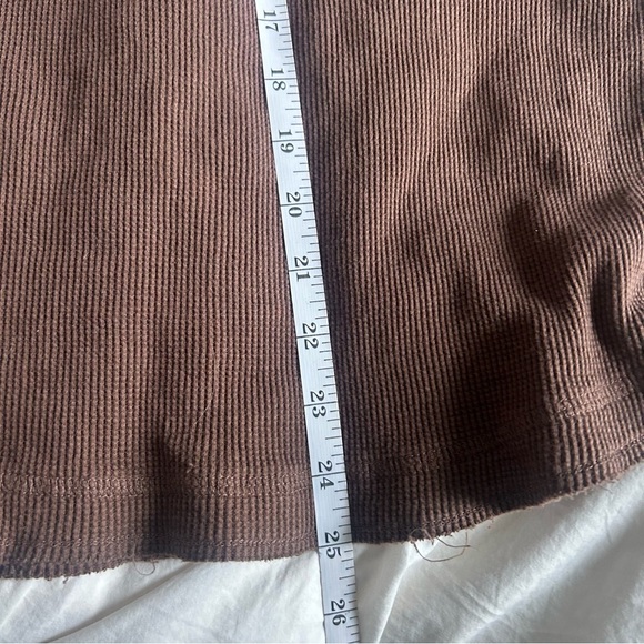 Nevada Women's Large Brown Waffle Knit Crewneck Sweater Relaxed Fit - Picture 7 of 7